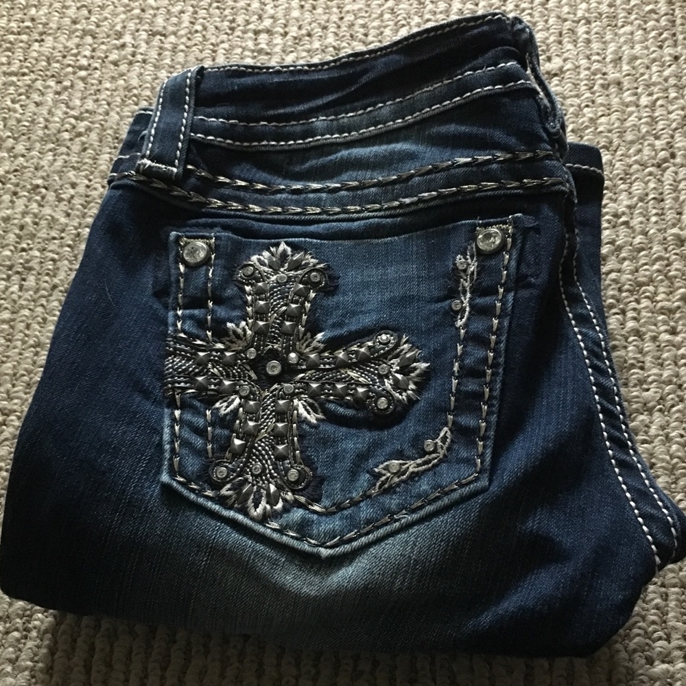 Miss Me Cross Jeans